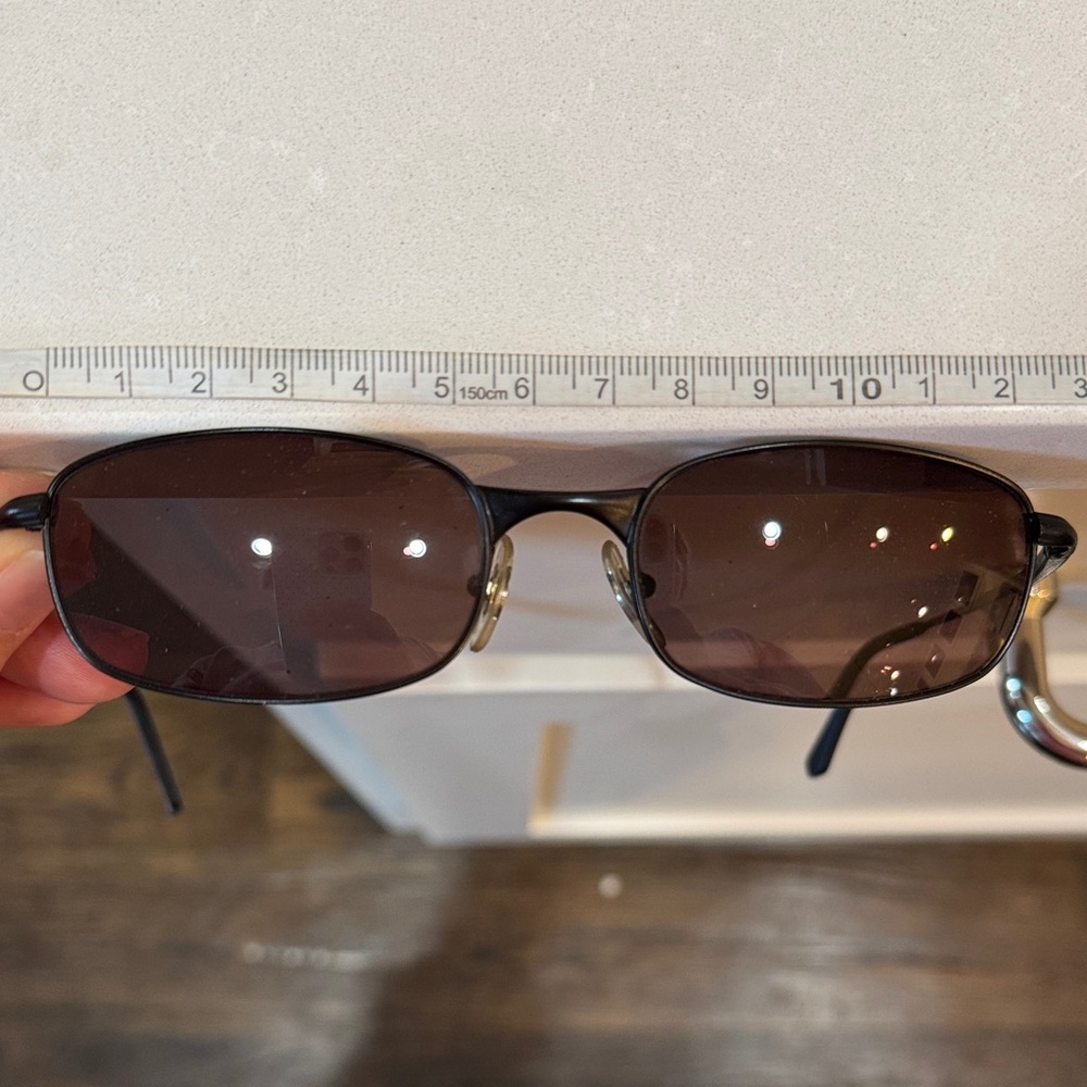 Ray Ban Sunglasses With Rectangular Frame - image 4